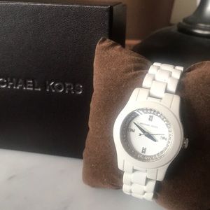 Michael Kors Runway White ceramic watch